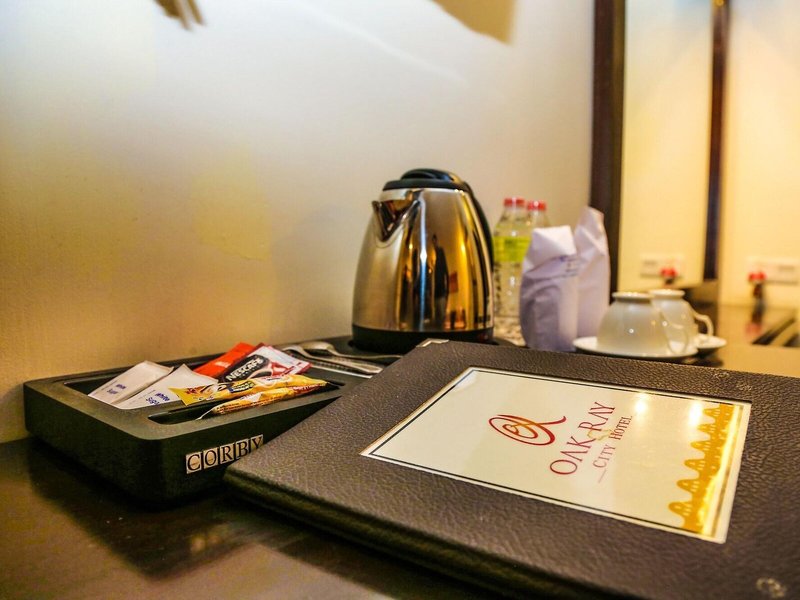 Oak Ray City Hotel 13