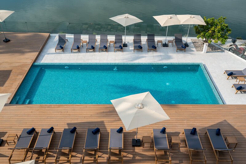 El Lago 34