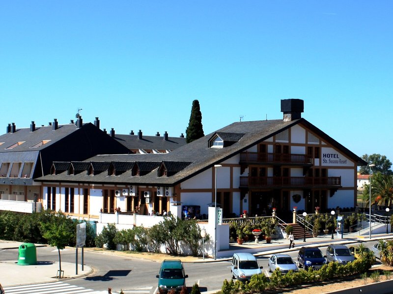 Santa Susanna Resort 1