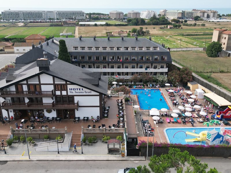 Santa Susanna Resort 6
