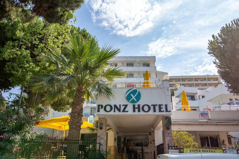 Ponz Hotel 4
