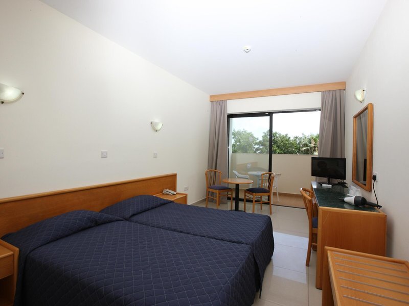 Veronica 32 - Room Example