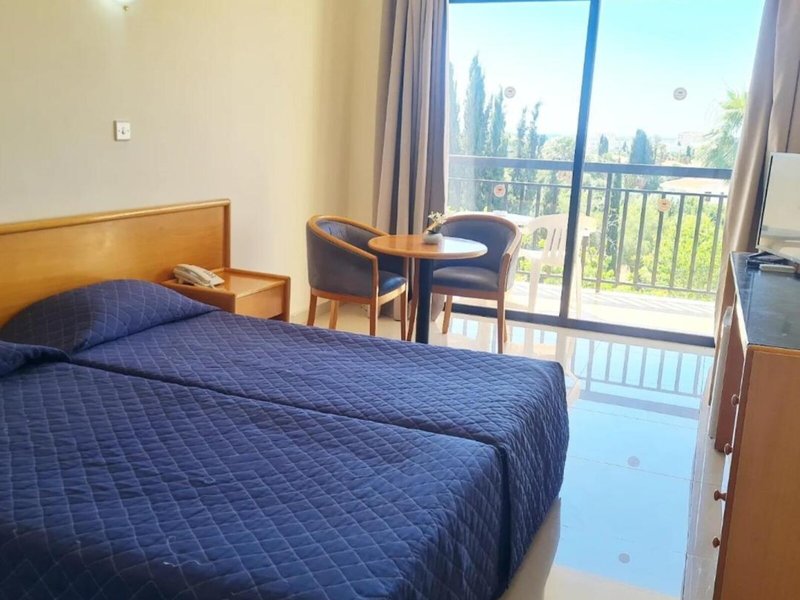 Veronica 35 - Room Example