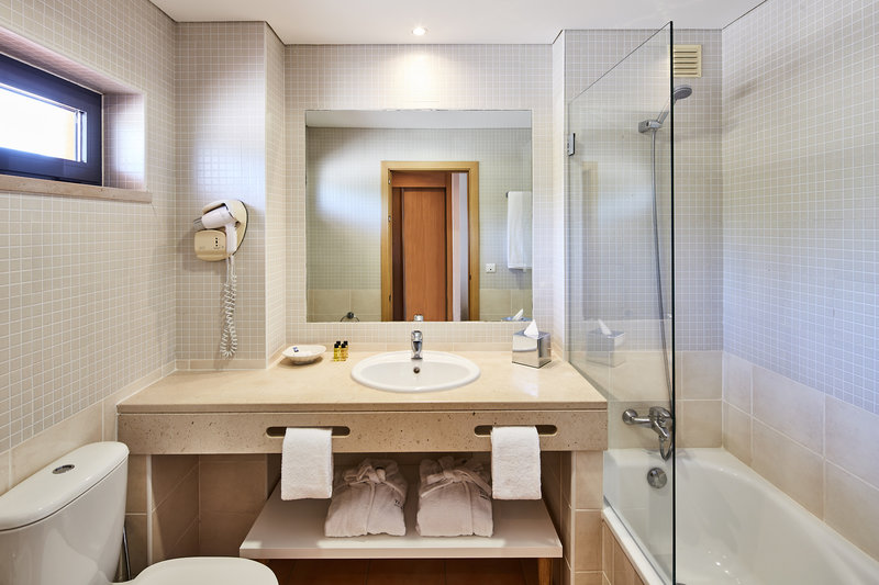 NH Marina Portimão Resort 16