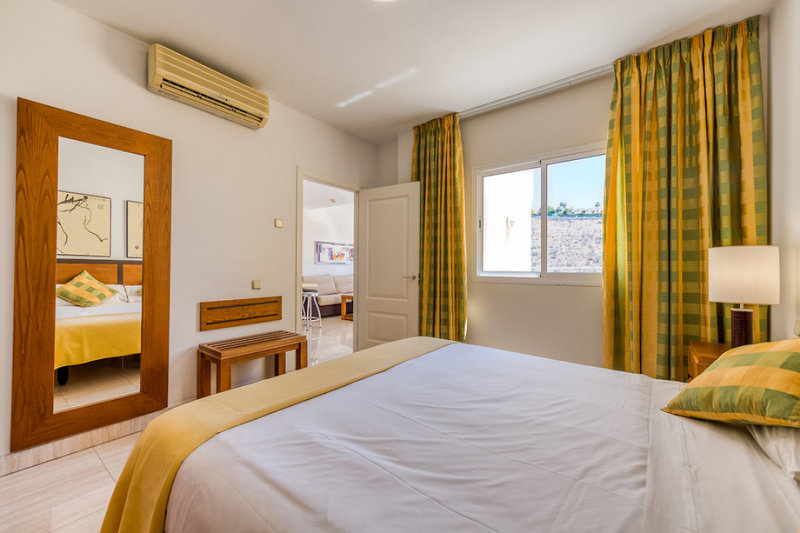 Holiday Club Sol Amadores 11