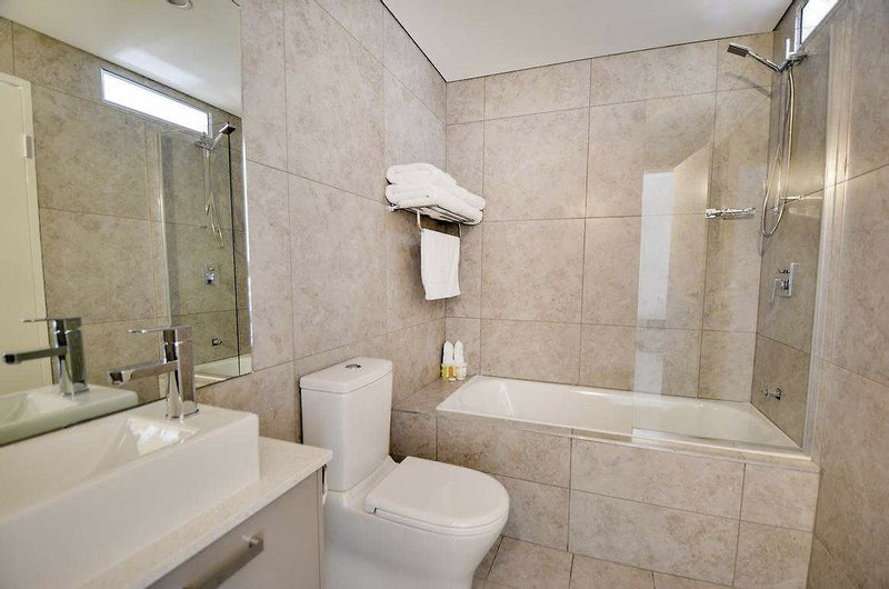 Argus Hotel Darwin 6 - Bathroom Example