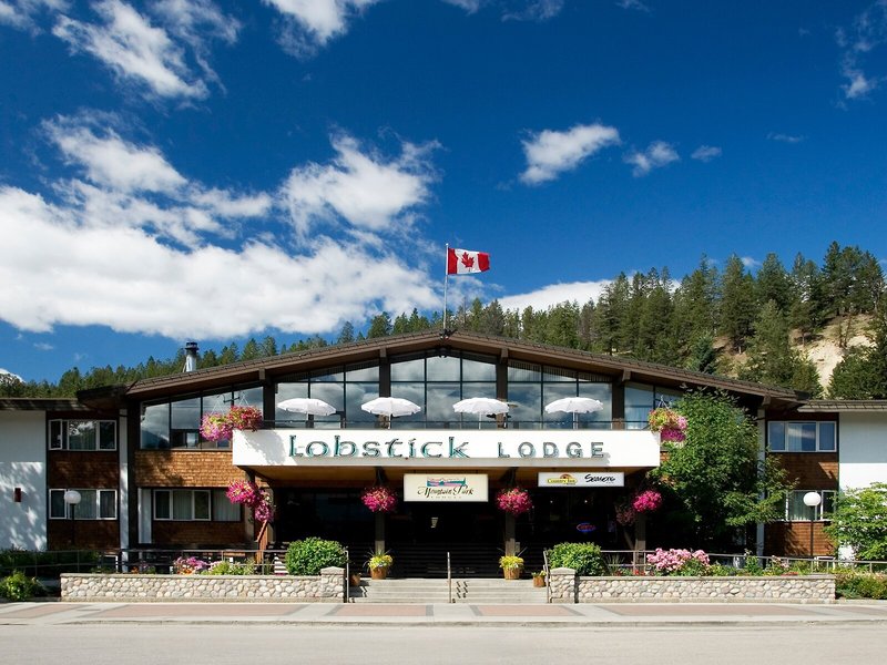 Lobstick Lodge 1