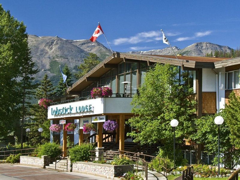 Lobstick Lodge 3