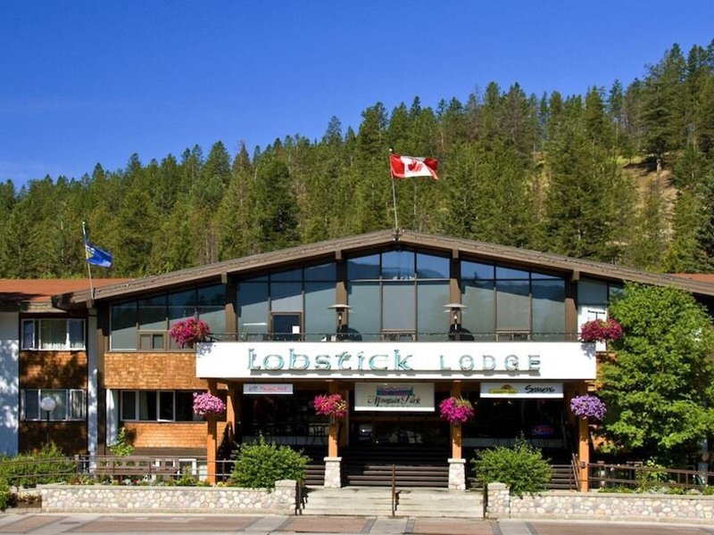 Lobstick Lodge 4