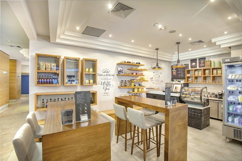 Catalonia Santo Domingo 22