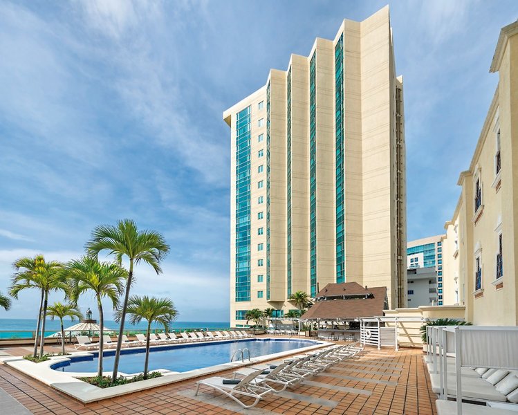 Catalonia Santo Domingo 3 - Exterior