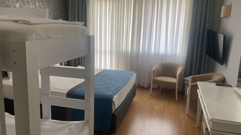 Armas Pemar Beach Resort 11
