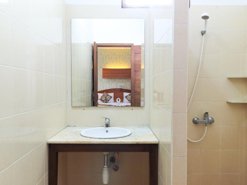 Ayu Lili Garden Hotel Kuta 40