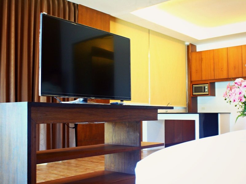 Phi Phi Cliff Beach Resort 36