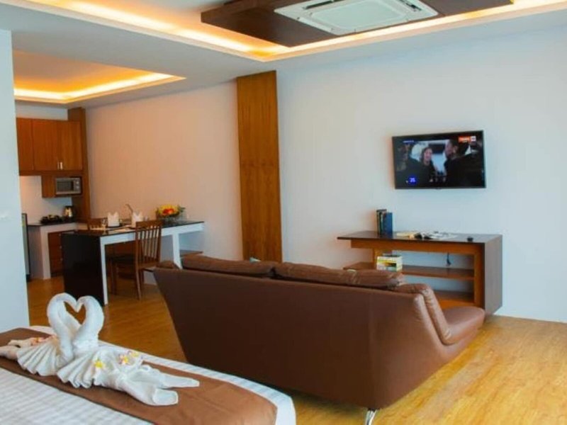 Phi Phi Cliff Beach Resort 44