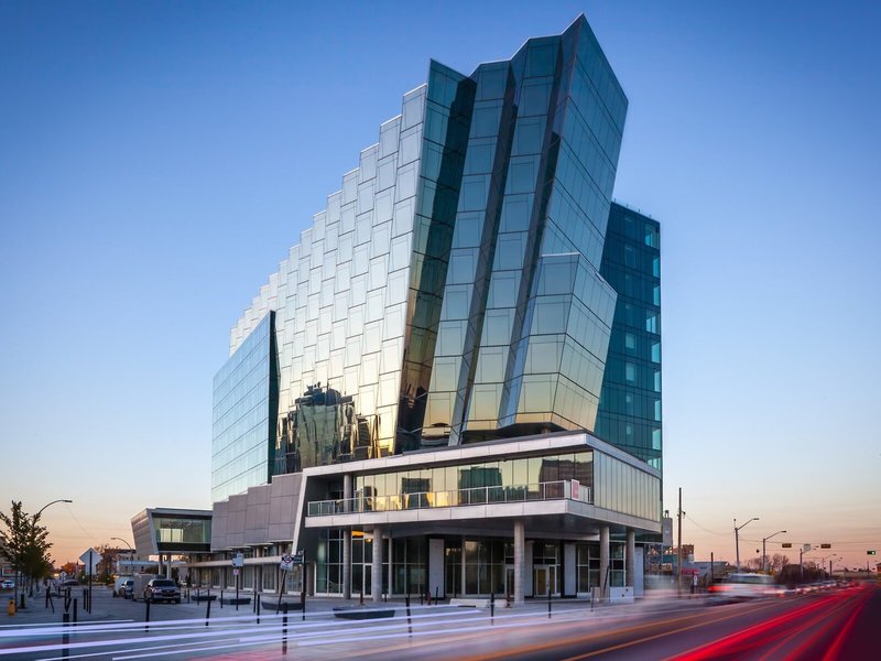 DoubleTree By Hilton Edmonton Downtown 2