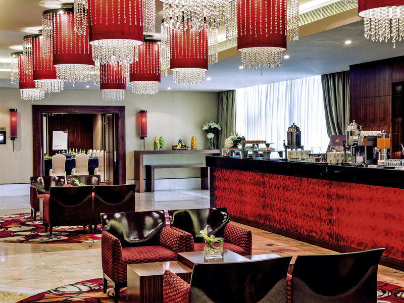 Crowne Plaza Deira 8