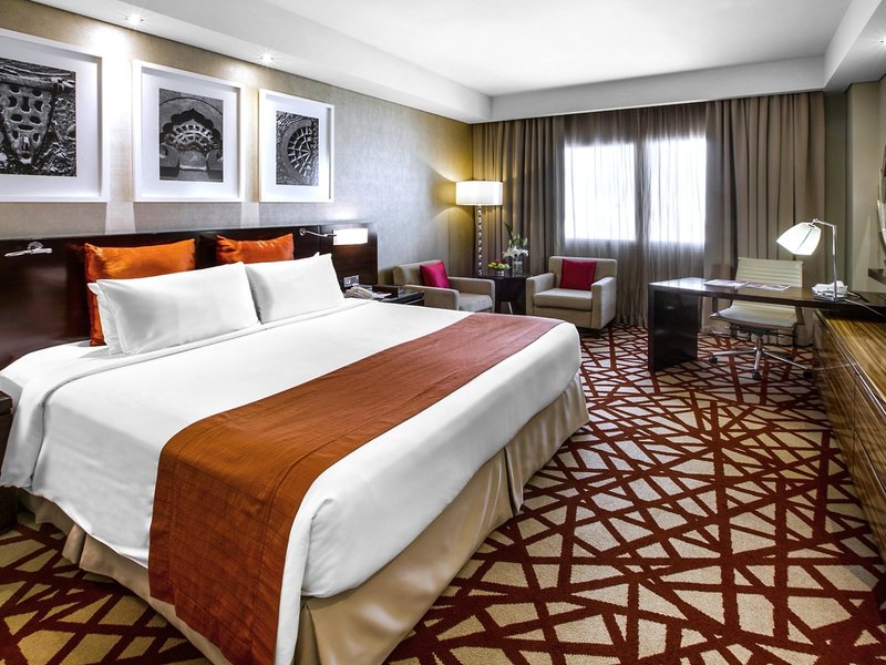 Crowne Plaza Deira 9