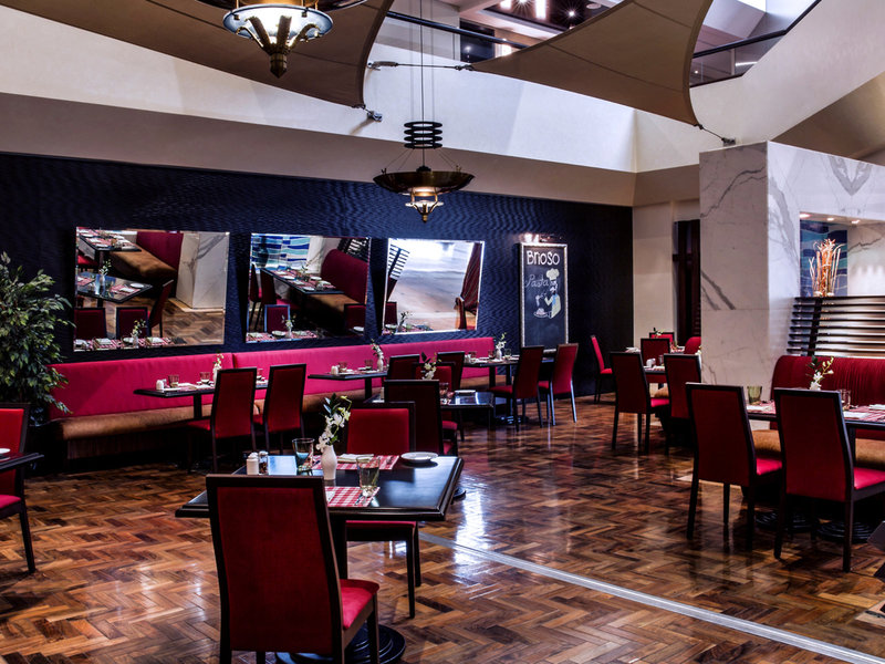 Crowne Plaza Deira 38