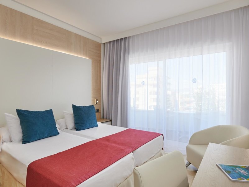 Grupotel Acapulco Playa 32