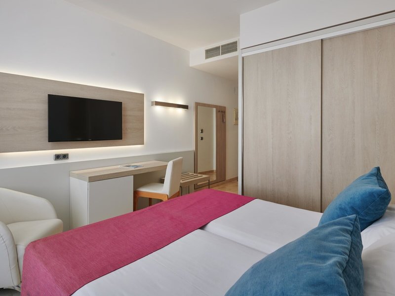 Grupotel Acapulco Playa 38