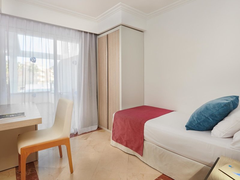 Grupotel Acapulco Playa 39