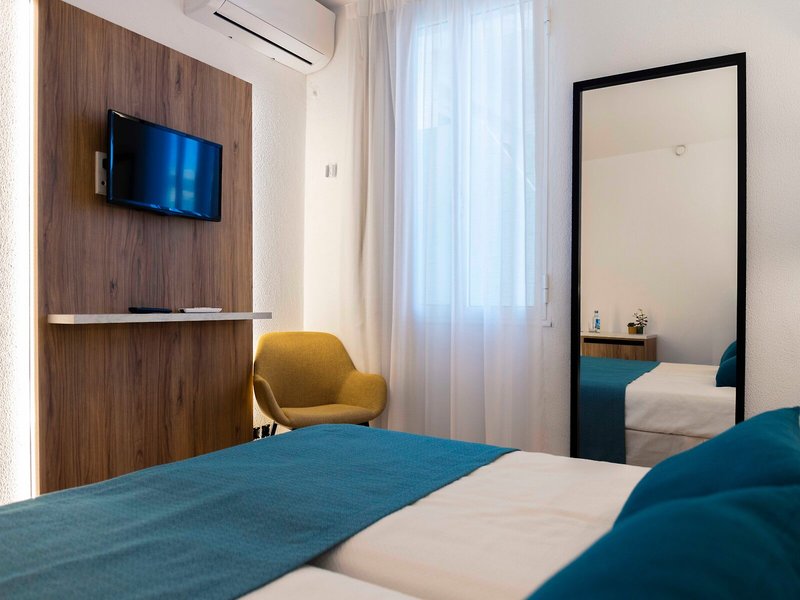 Alfons Hotel 42