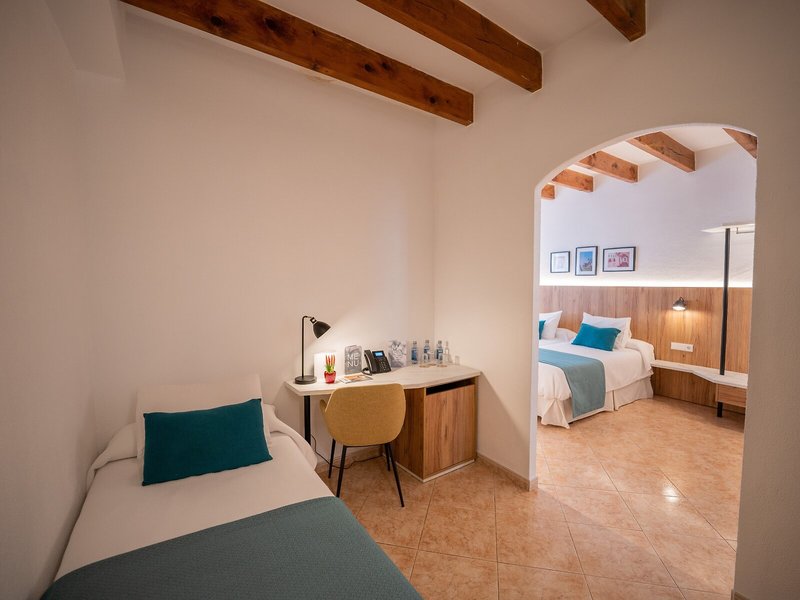 Alfons Hotel 43