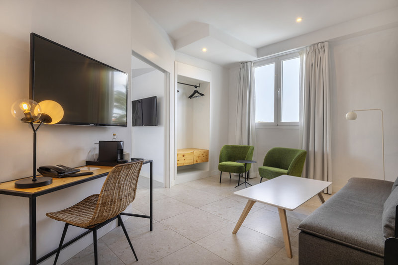 HM Ayron Park - Adults Only 8