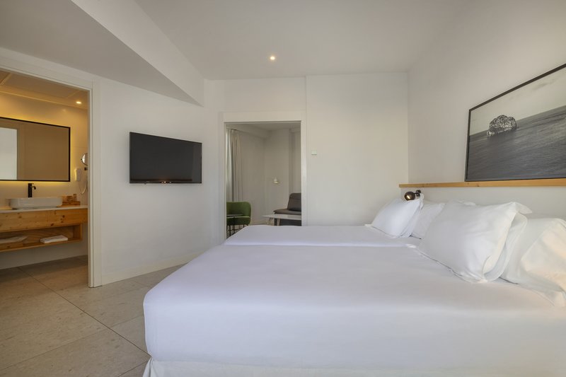 HM Ayron Park - Adults Only 9