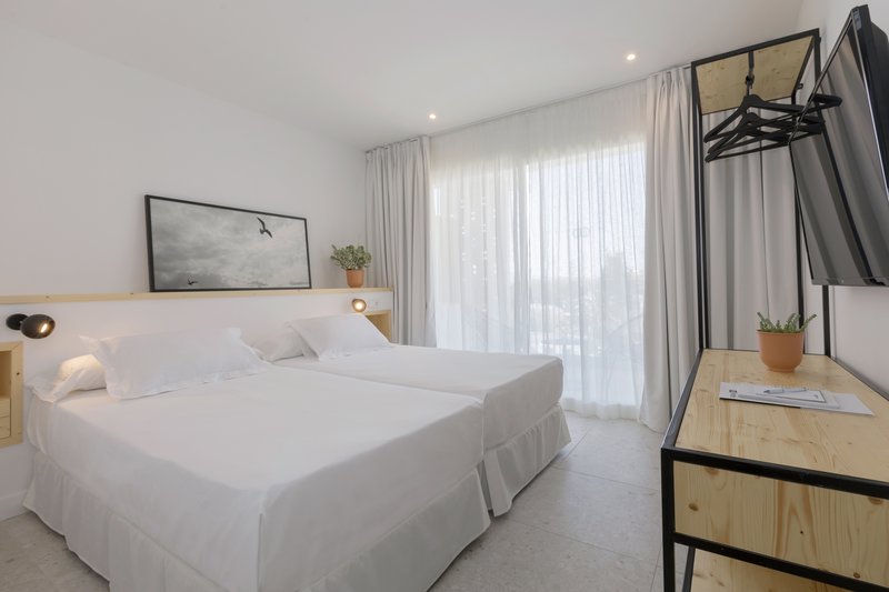 HM Ayron Park - Adults Only 15