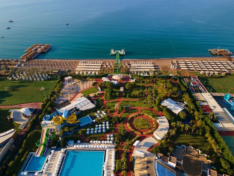 Miracle Resort Hotel 6