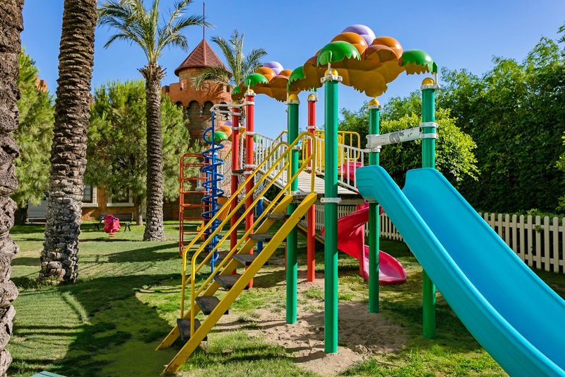 Miracle Resort Hotel 32