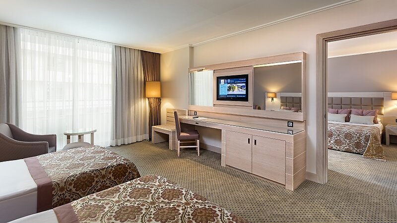 Miracle Resort Hotel 27