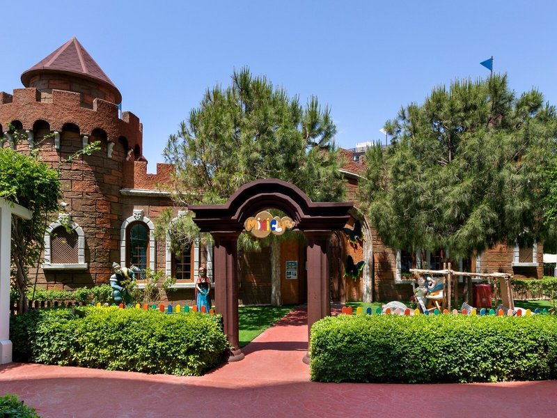 Miracle Resort 40