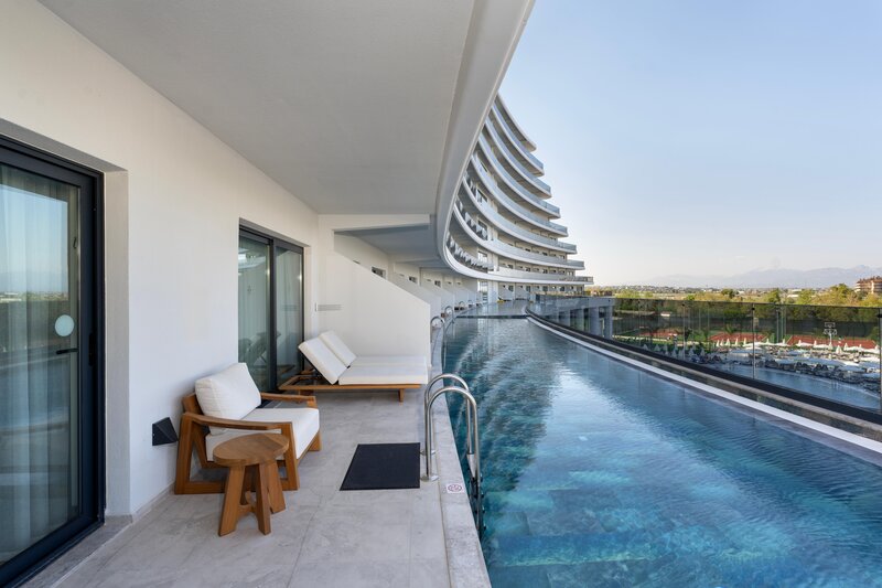 Miracle Resort Hotel 54