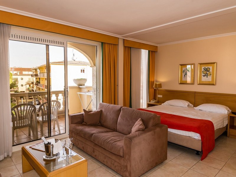 Van der Valk Hotel Barcarola 42