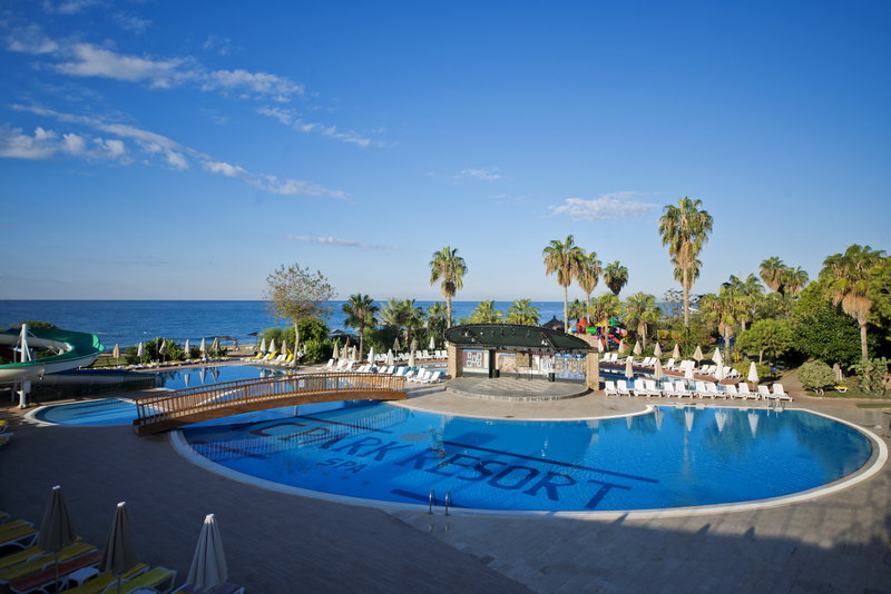 Mc Beach Resort Hotel 8