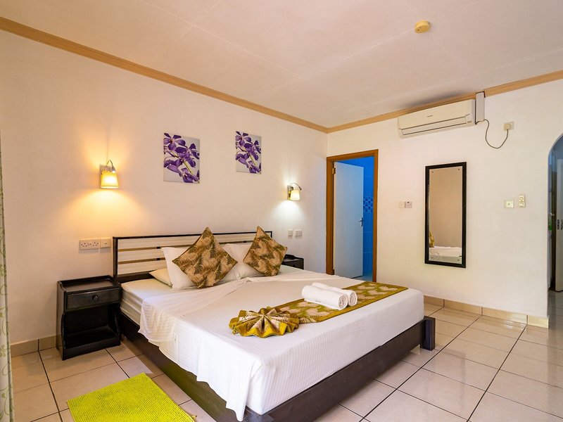 Forest Lodge Guest House 7