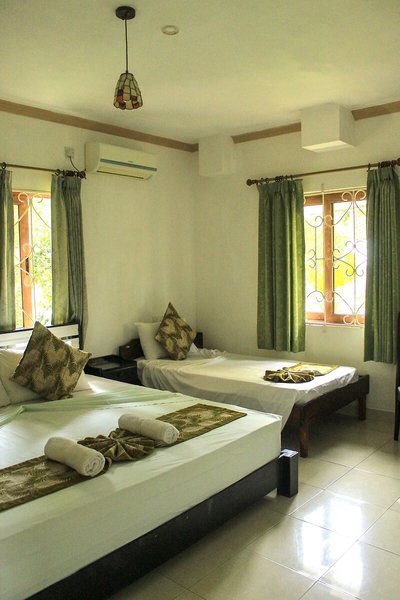 Forest Lodge Guest House 8