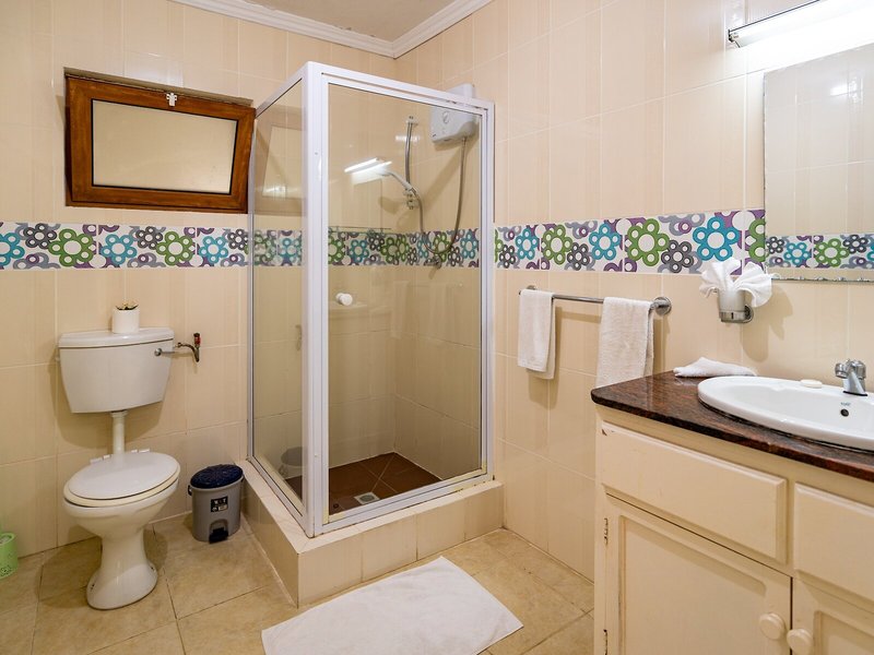 Forest Lodge Guest House 11