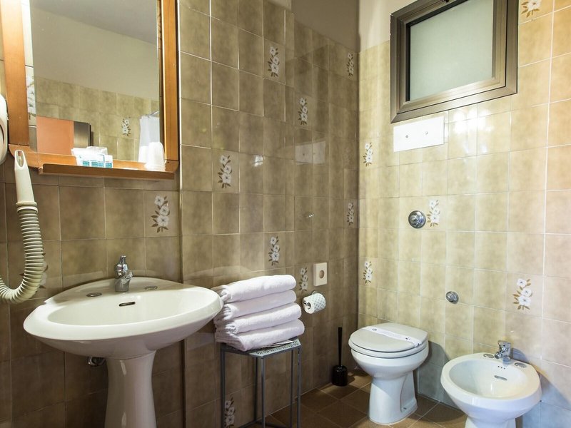 Ariston 26