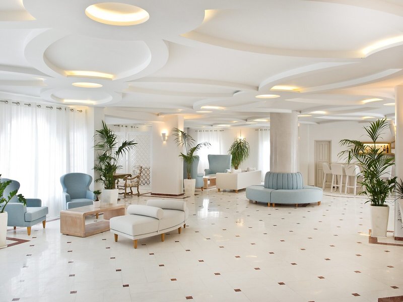 Santorini Palace 14