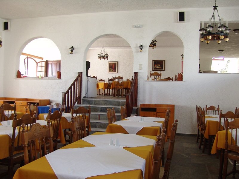 Santorini Palace Hotel 13