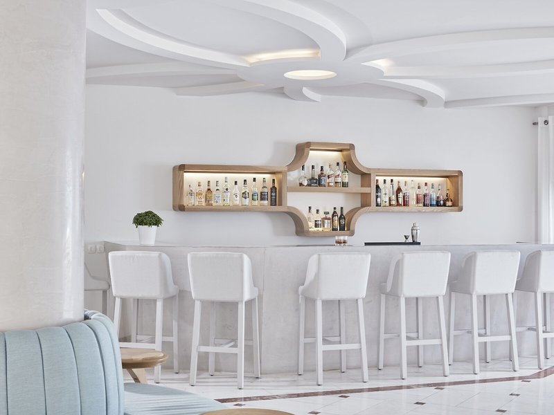 Santorini Palace Hotel 14