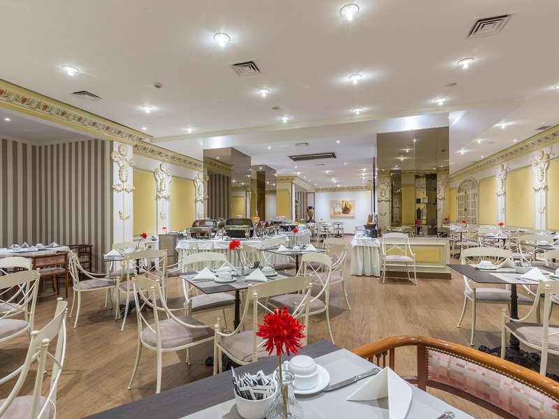 Luna Hotel da Oura 18