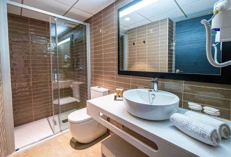 Golden Port Salou & Spa 16