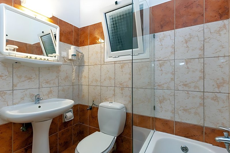 Oasis Hotel 5
