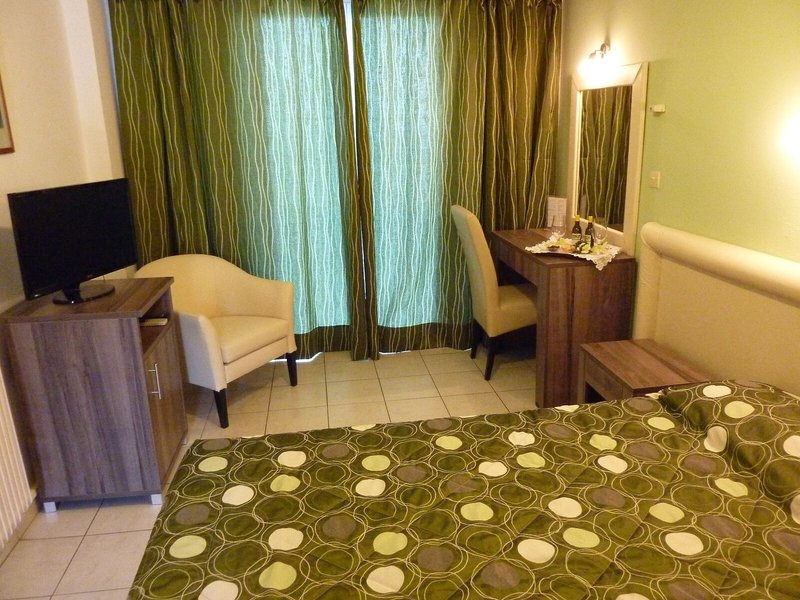 Oasis Hotel 40