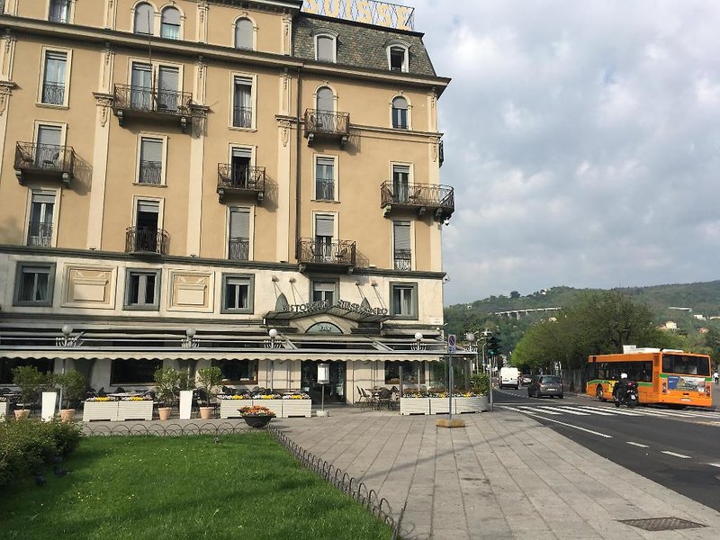 Metropole & Suisse 11